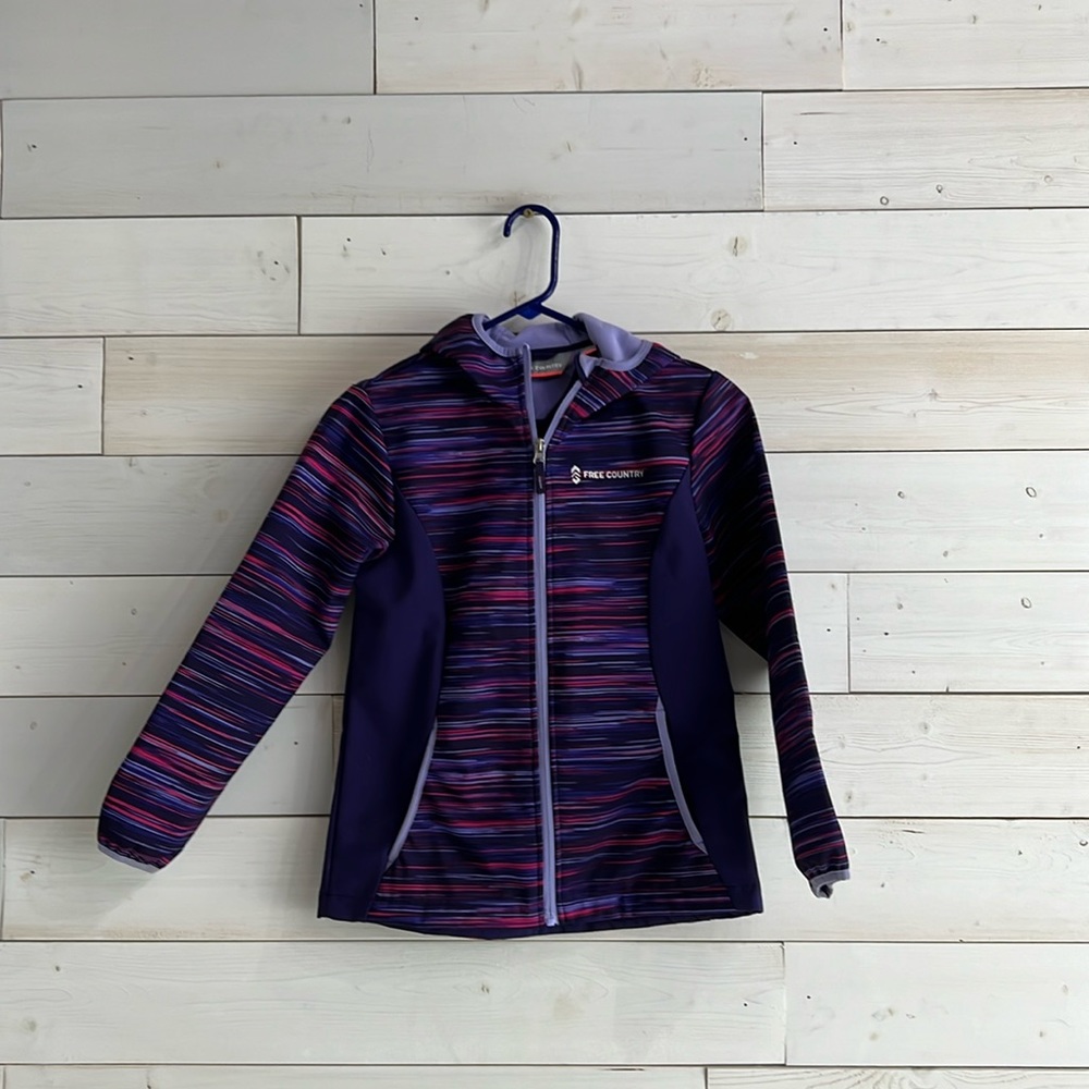 Free country coat. Youth XL